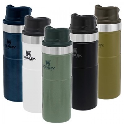 Stanley classic trigger-action travel mug hammertone green 0,47 liters